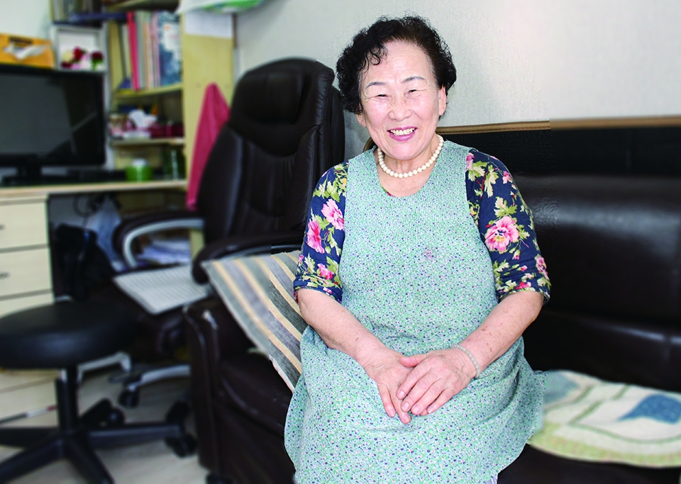 박운남 할머니(74)는 최근 전남 문해의 달 시화전에서 최우수상 격인 ‘도지사상’을 수상했다.